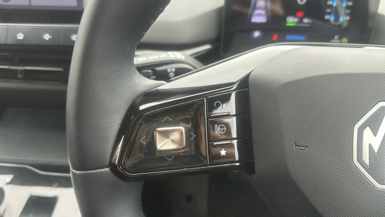 MG MG4 125kW SE EV 51kWh 5dr Auto Electric Hatchback